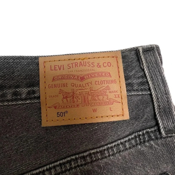 Levi's Premium 501 Cut Off  Denim Shorts 100% Cotton Button Fly Black Size 25 - Picture 7 of 12